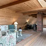 Drostgarden Feriehus *